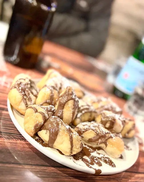 La Calabrese Pizzeria