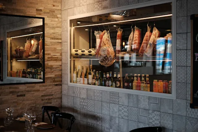 La Calabrese Pizzeria