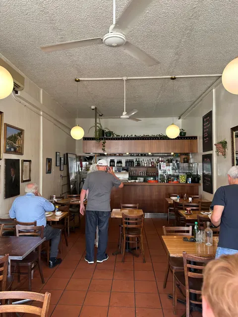 La Lucciola Bistro