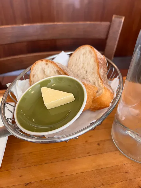 La Lucciola Bistro