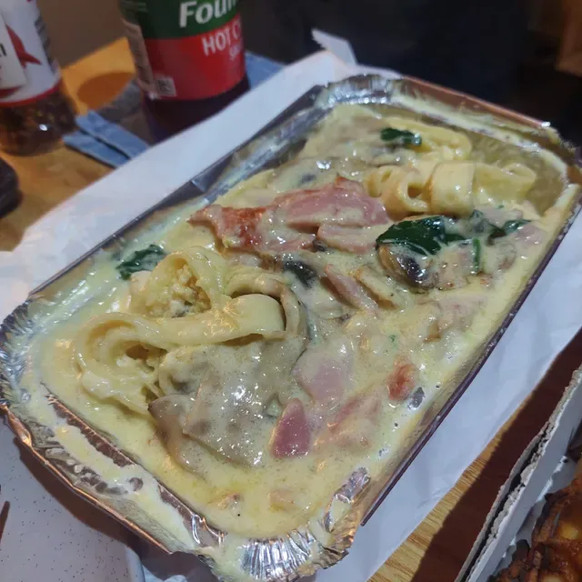 La Lupa Pizza & Pasta