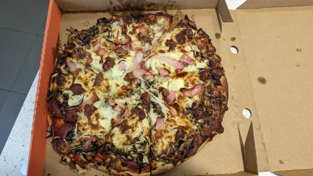 La Lupa Pizza & Pasta