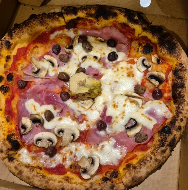 La Lupa Romana Pizza e Gnocchi Bar