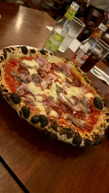 La Lupa Romana Pizza e Gnocchi Bar