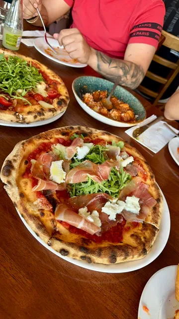 La Lupa Romana Pizza e Gnocchi Bar