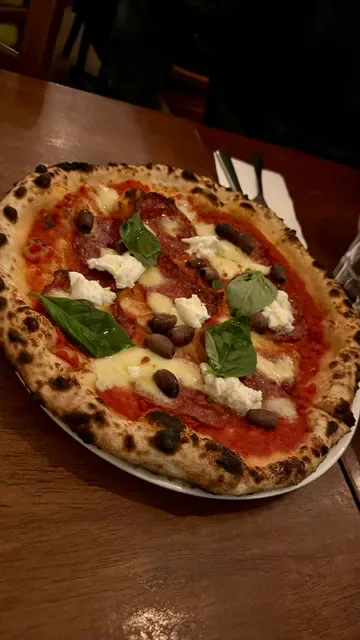 La Lupa Romana Pizza e Gnocchi Bar