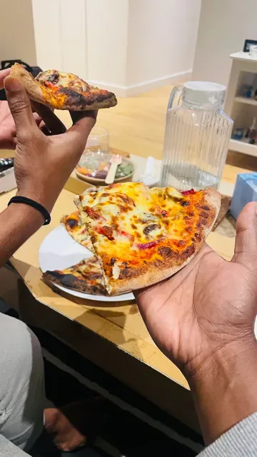 La Q Woodfire Pizza & Italian Restaurant (BYO)