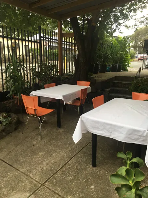 La Q Woodfire Pizza & Italian Restaurant (BYO)