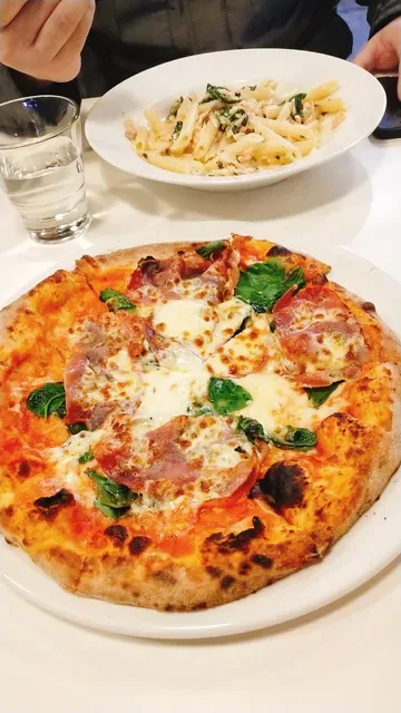 La Q Woodfire Pizza & Italian Restaurant (BYO)