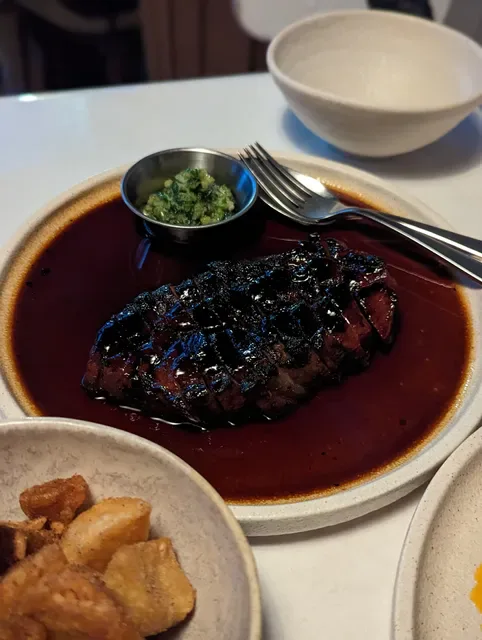 Lagoon Dining