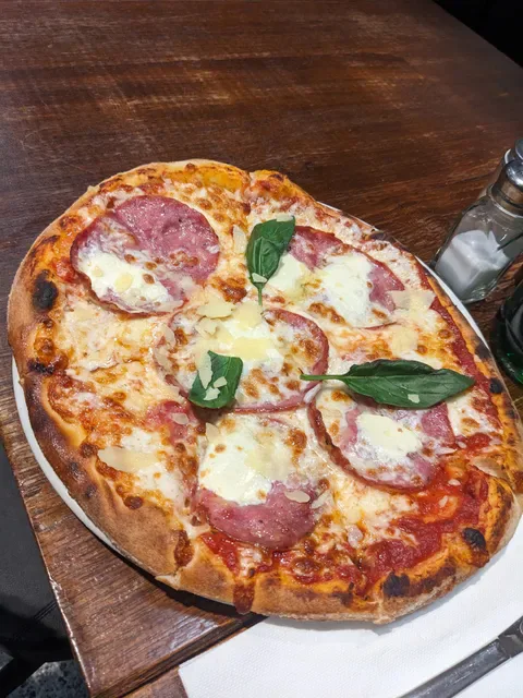 Landing Point woodfired Pizza & Bar Williams landing