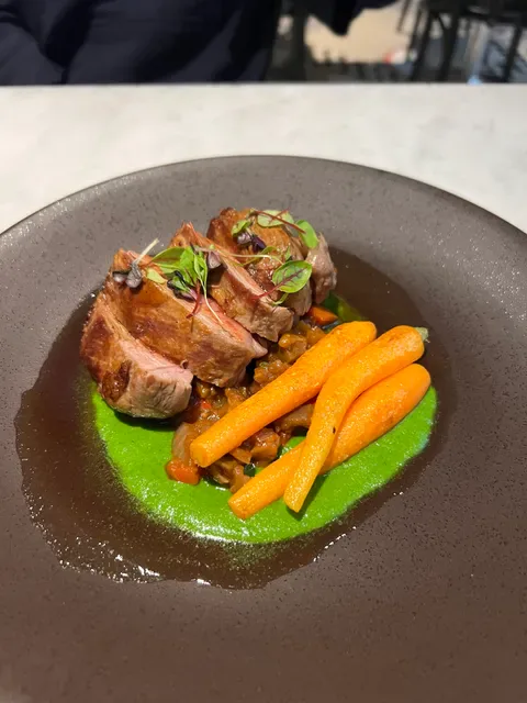 Lane's Edge Wine Bar