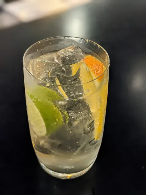 Lane's Edge Wine Bar