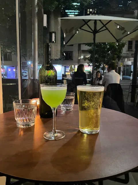 Lane's Edge Wine Bar