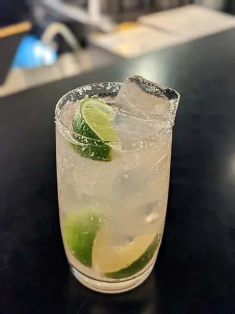 Lane's Edge Wine Bar