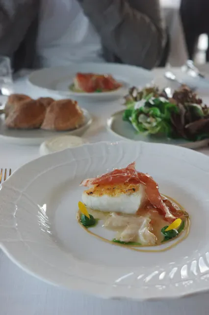 Laura Restaurant