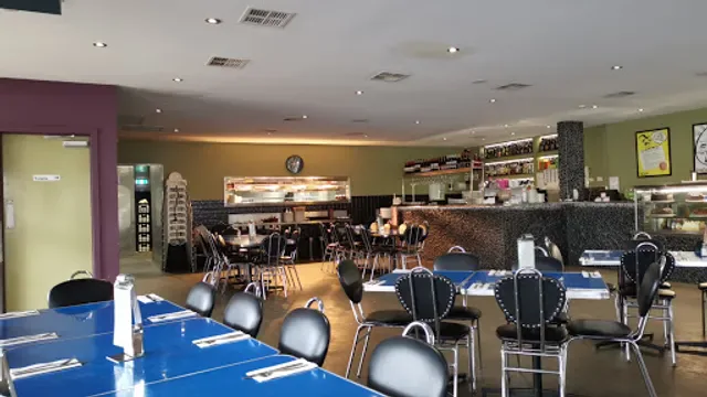 Lazy Moe's Melton