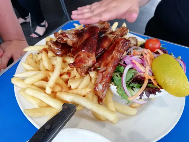 Lazy Moe's Melton