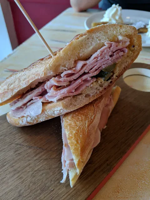 Le Café Flo