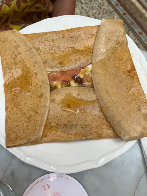 Le Petit Chateau Restaurant