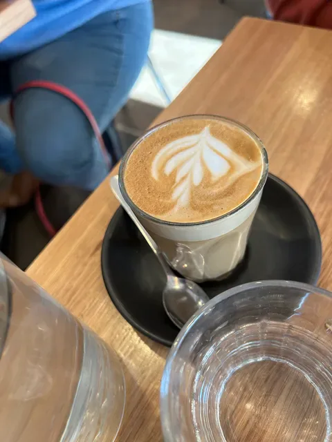 Leaf & Vine Cafe and Wine Bar