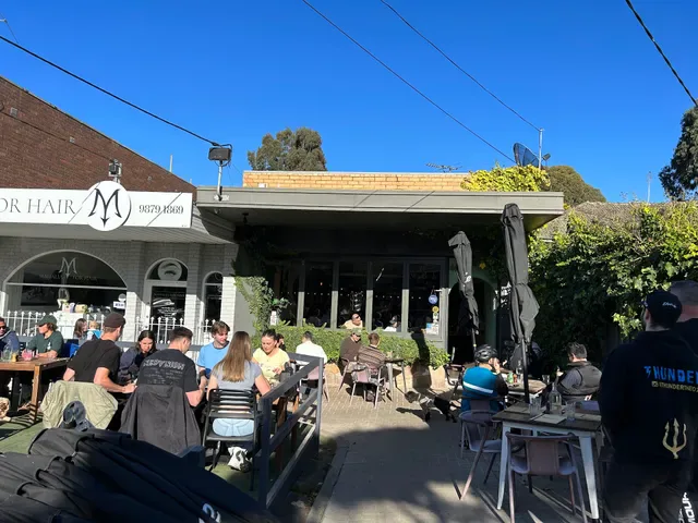 Leaf & Vine Cafe and Wine Bar