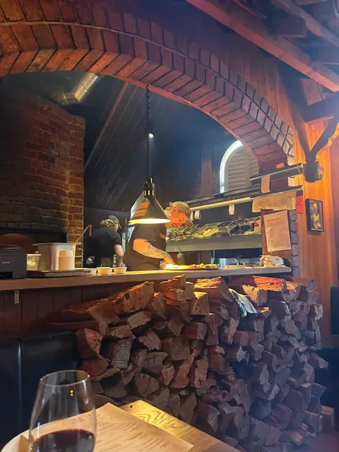 Leonardo's Pizza Palace