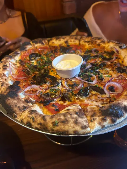 Leonardo's Pizza Palace