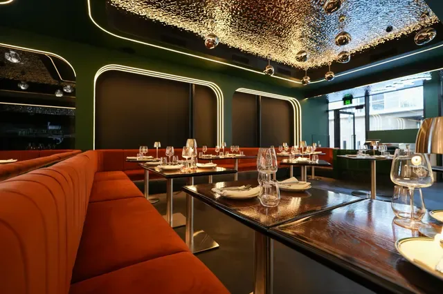 Lexy Restaurant and Bar