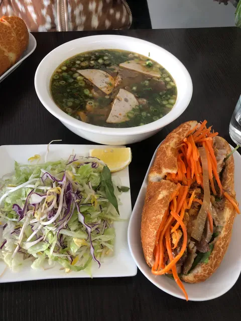 Lily's Banh Mi Cafe