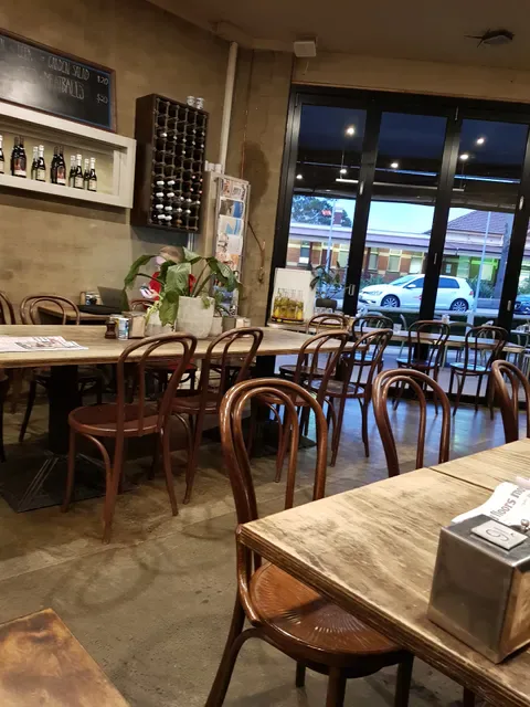 Cafe Limoncello