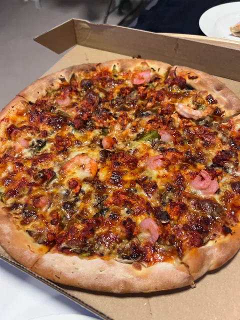 Lina's Pizza