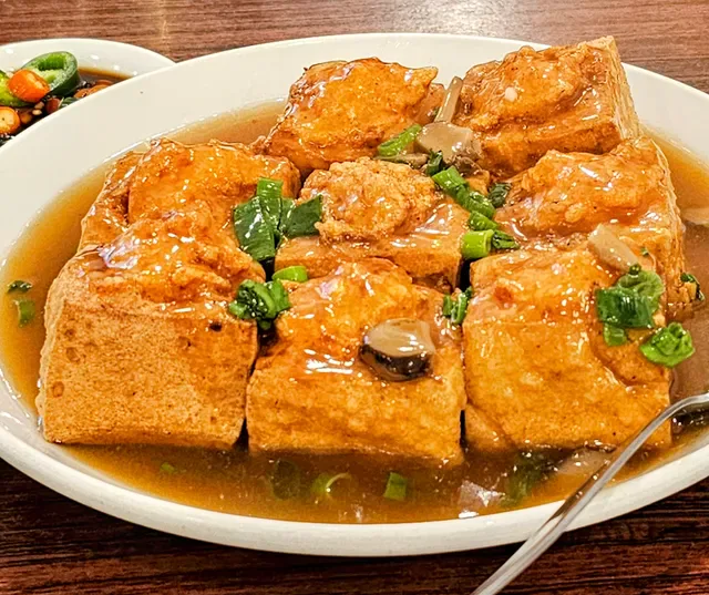 Ling Nan Chinese Restaurant