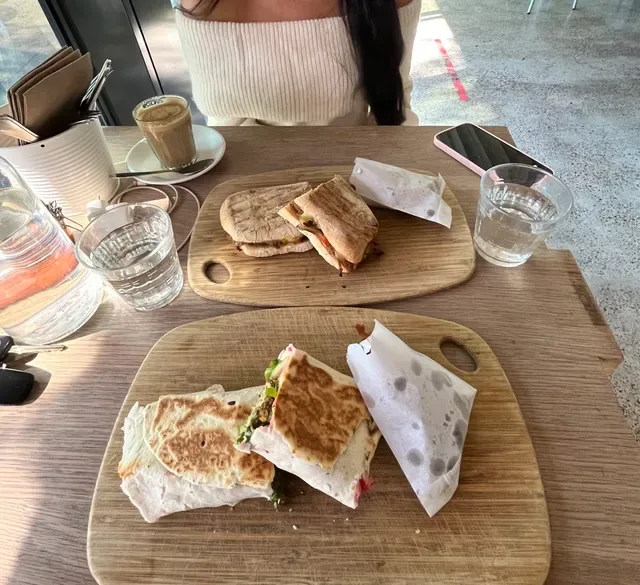 Little Collins Cafe