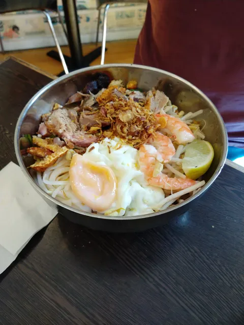 Little Pho Tuck Shop