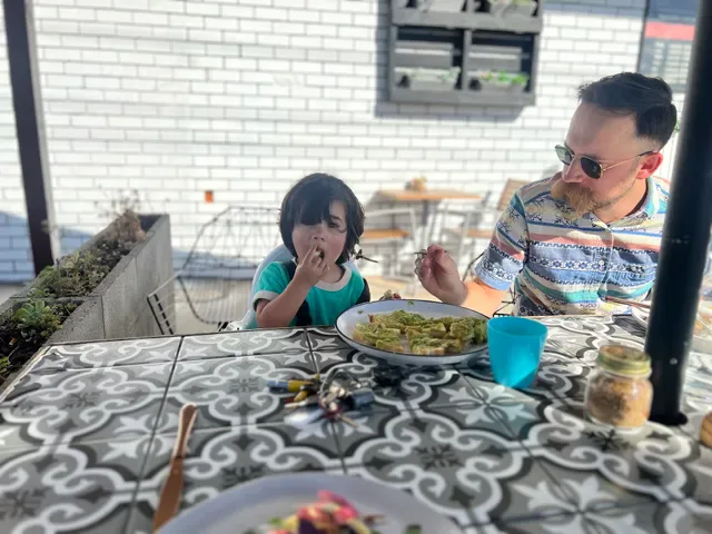 Little Rosebery Cafe