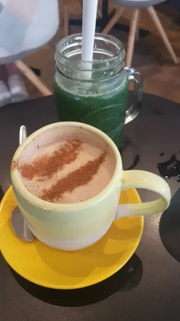 Little Sunflower Café