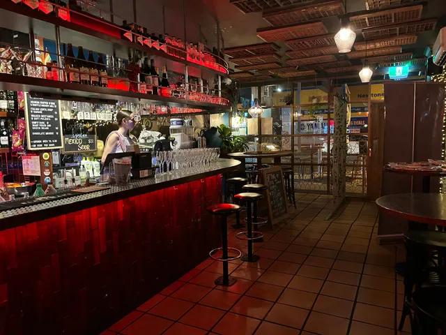 Littlefoot Bar + Kitchen