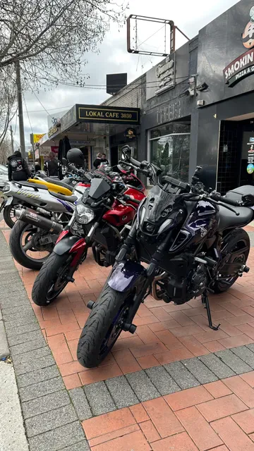 Lokal Cafe 3030