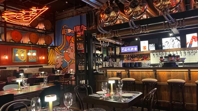 Loosie's Diner and Bar
