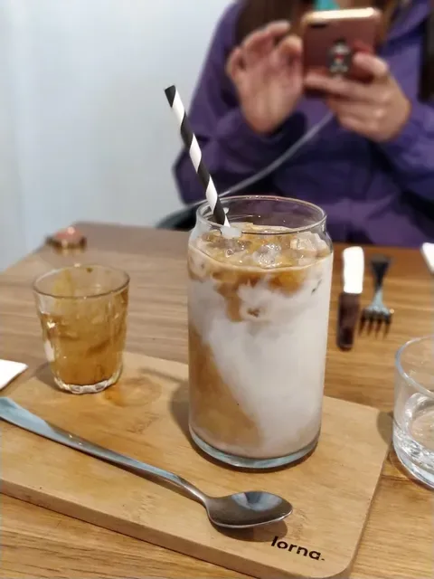 Lorna Cafe