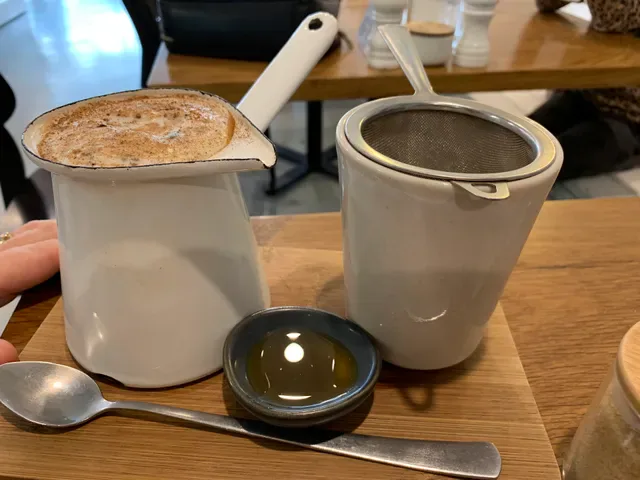 Lorna Cafe