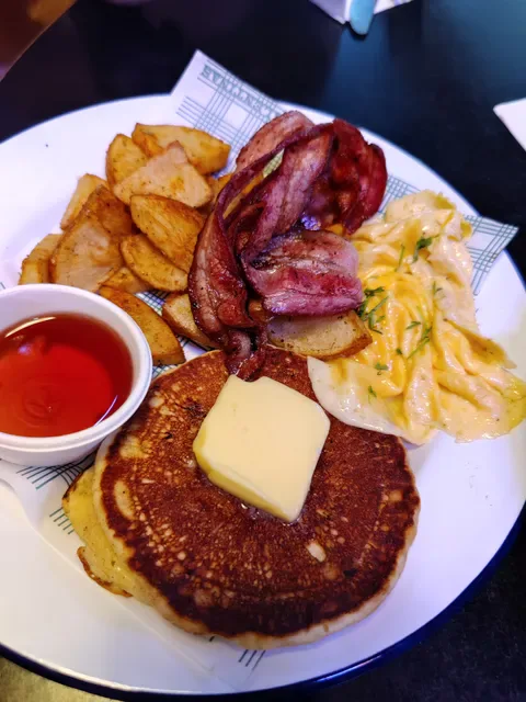 Lulie Tavern