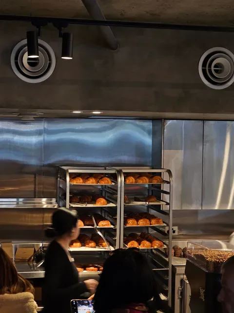 Lune Croissanterie Melbourne CBD on Russell