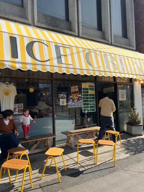 Luther's Scoops