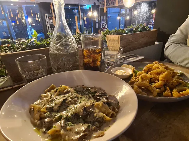 Maccaroni Trattoria Italiana