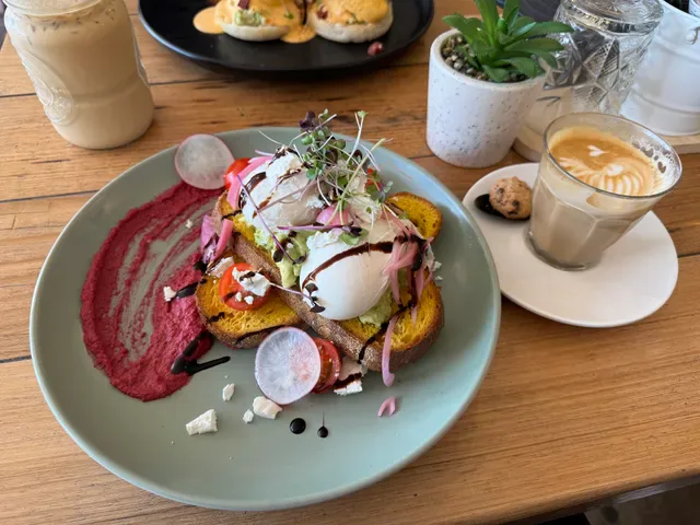 Mad Ram Cafe