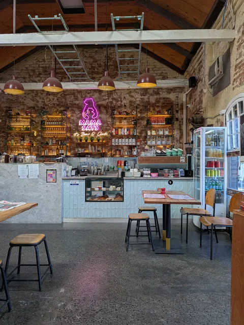 Mama Bear Cafe