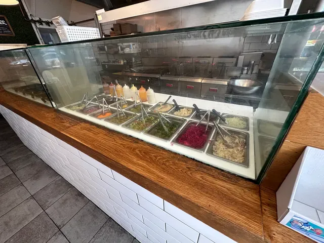 Mama Falafel & Grill