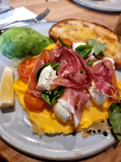 Mammoth Cafe Armadale